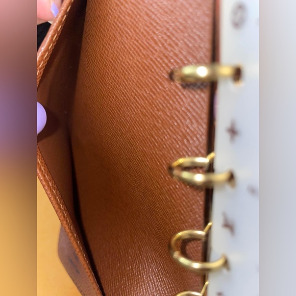 ♥️Sold♥️LV SMALL RING AGENDA COVER
in Monogram♥️ - Picture 12 of 13